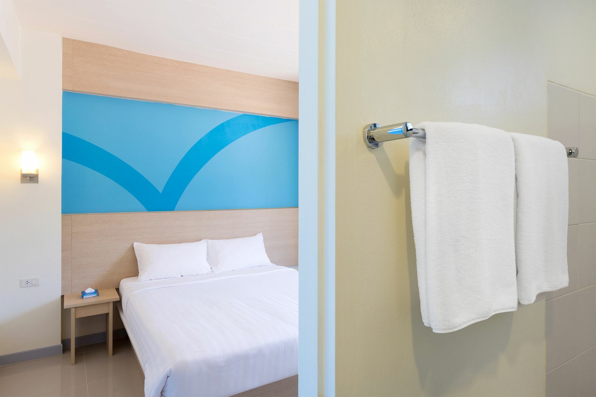 Hop Inn Hotel Tomas Morato Quezon City Exterior foto